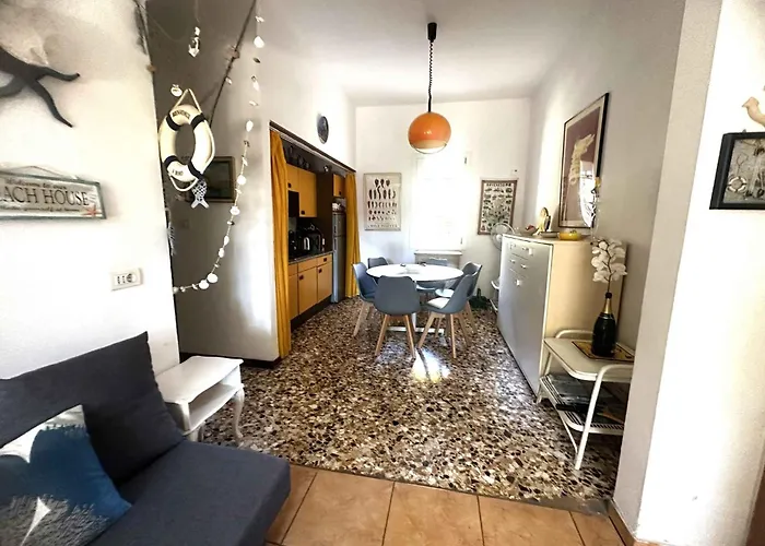 Near In 54721 * Bibione